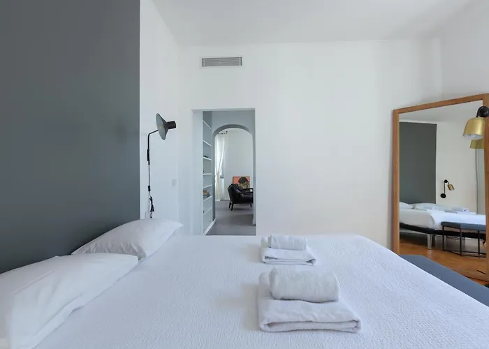 Sant'ambrogio Bright And Stylish Flat Apartament