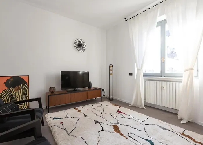Apartament Sant'ambrogio Bright And Stylish Flat Mediolan